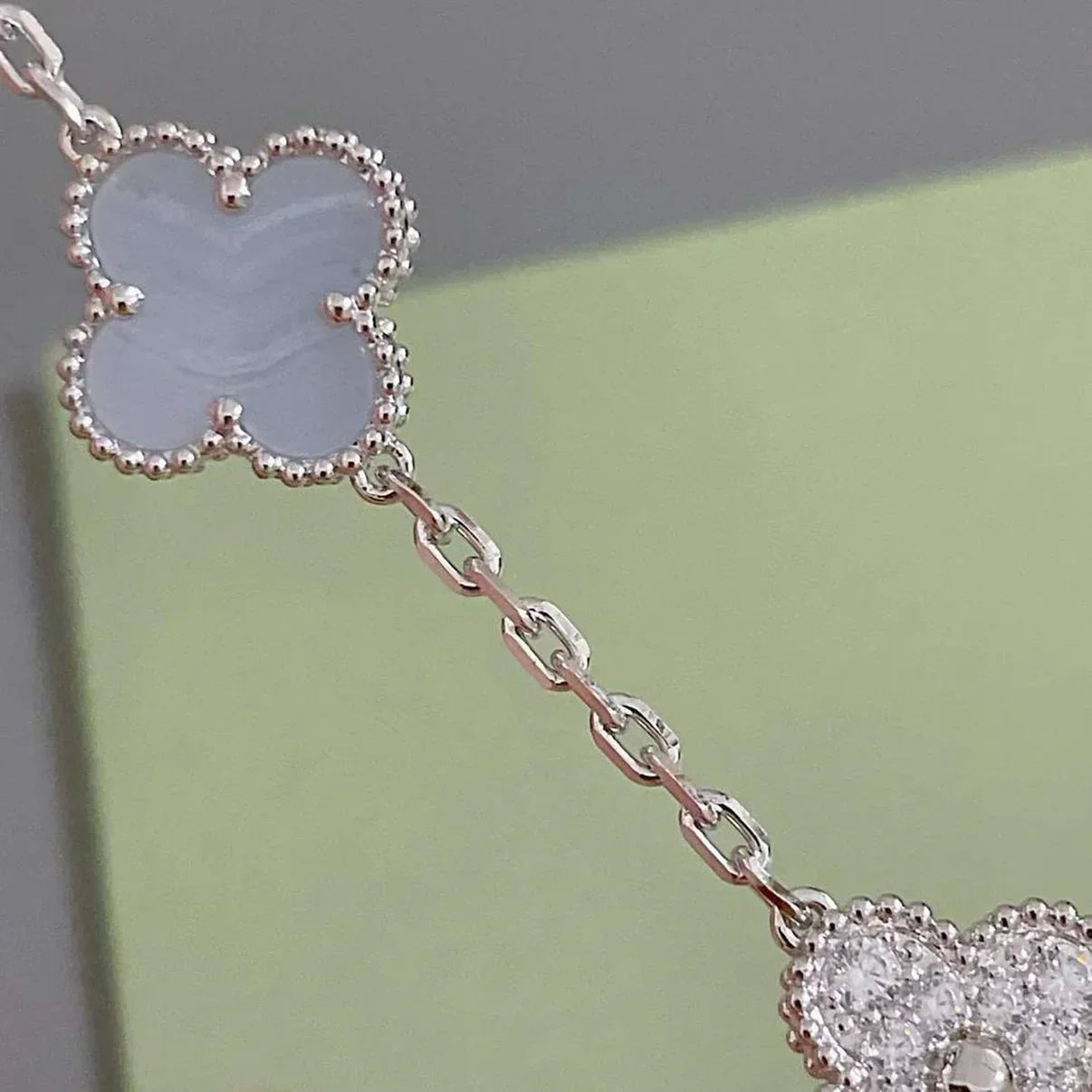 [Panda Jewelry] CLOVER 5 MOTIF PURPLE CHALCEDONY BRACELET COLLECTION