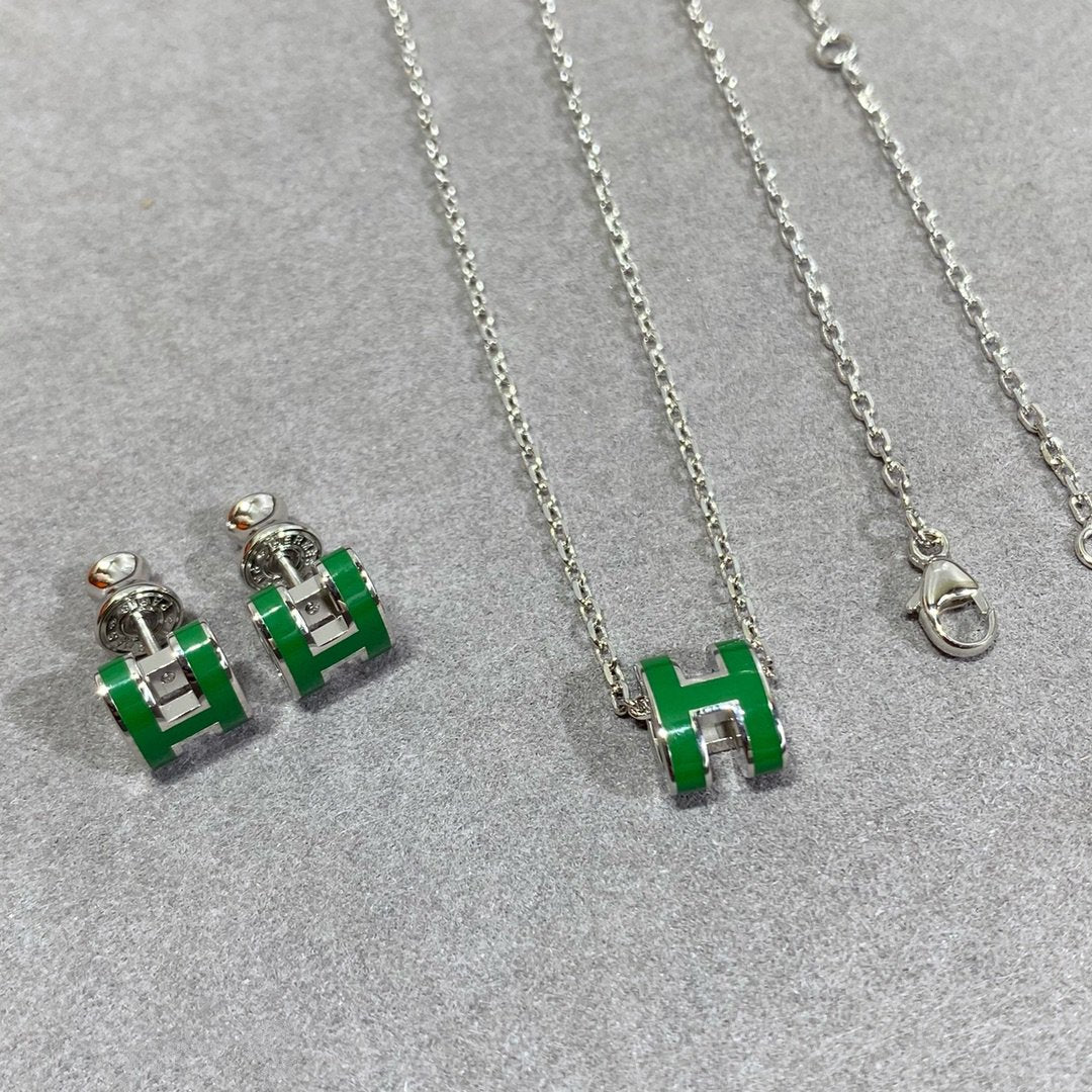 [Panda Jewelry]POP H GREEN NECKLACE SILVER AND GOLD
