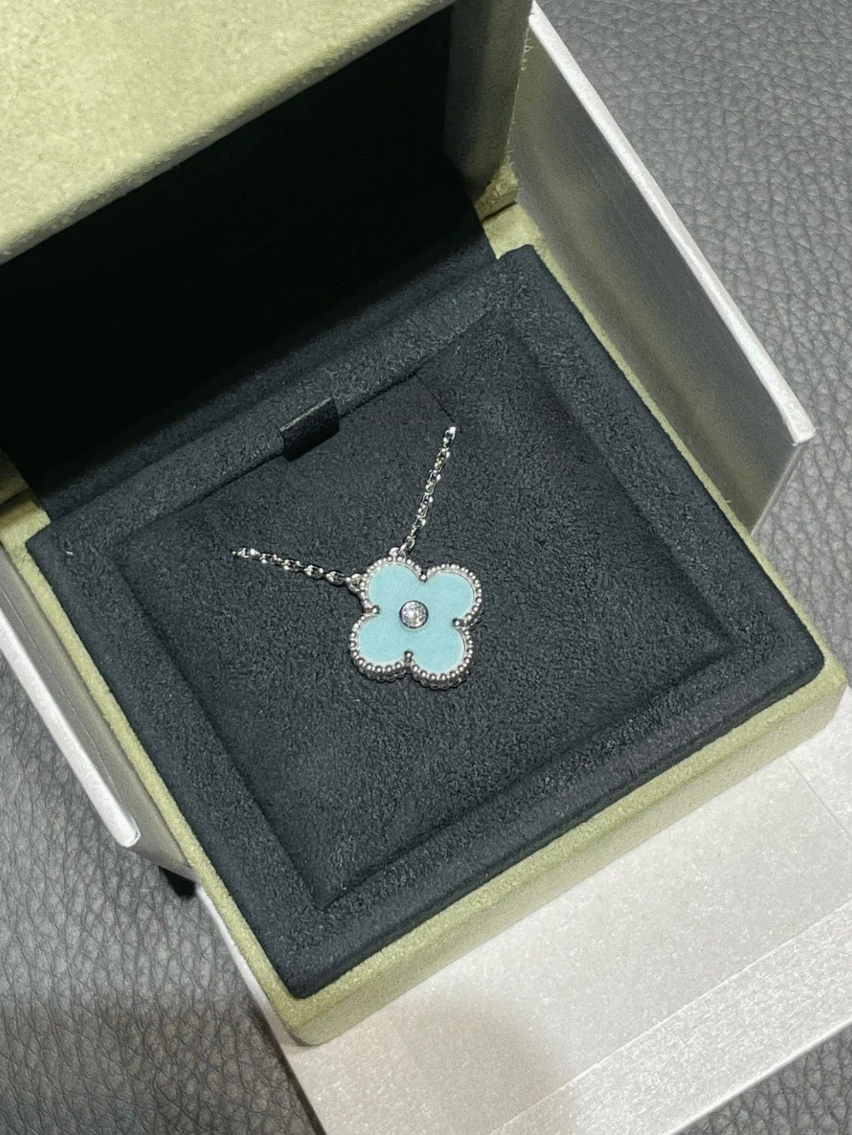 [Panda Jewelry]CLOVER 1 DIAMOND LIGHT BLUE SILVER NECKLACE