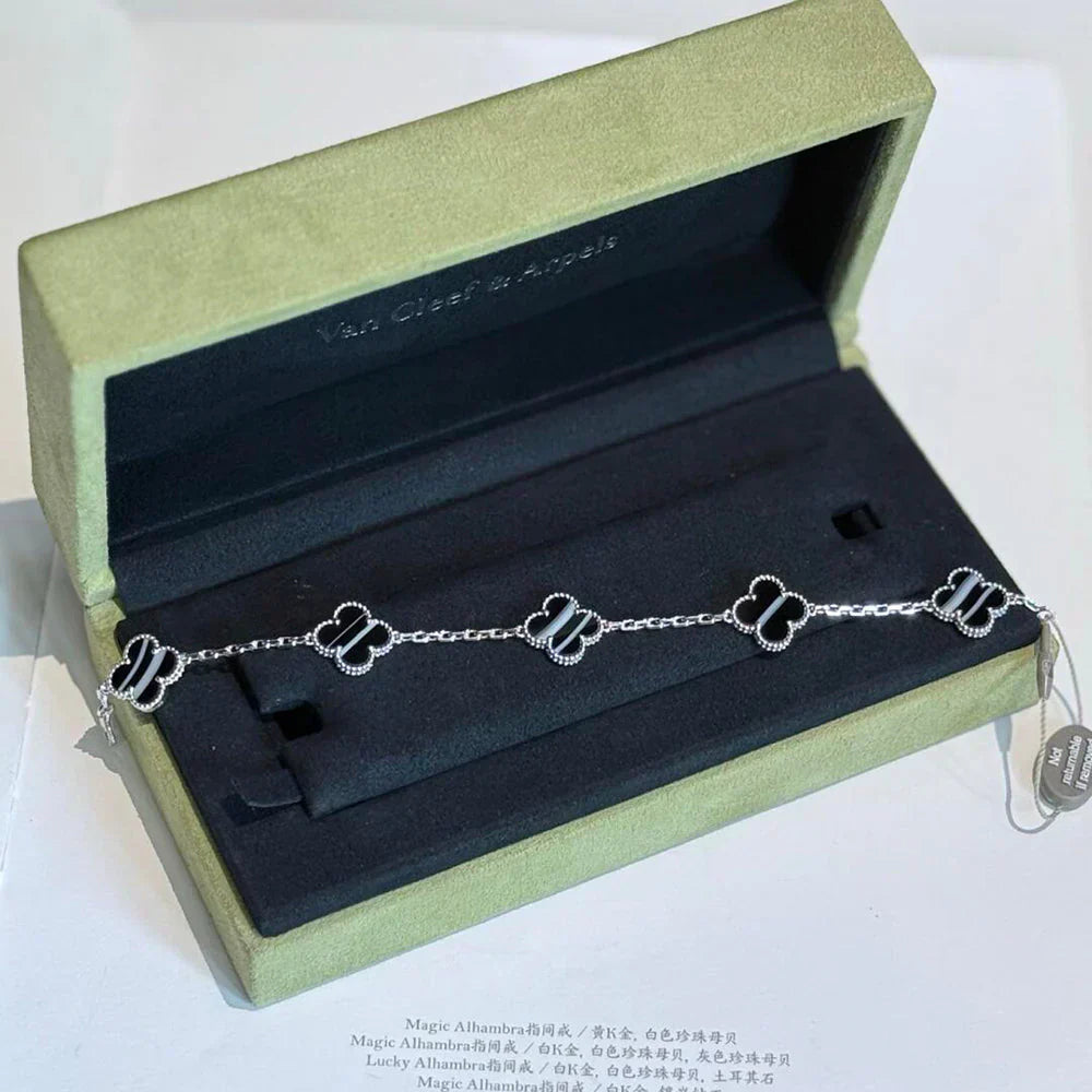 [Panda Jewelry] CLOVER 5 MOTIF PULSAR STONE BRACELET COLLECTION