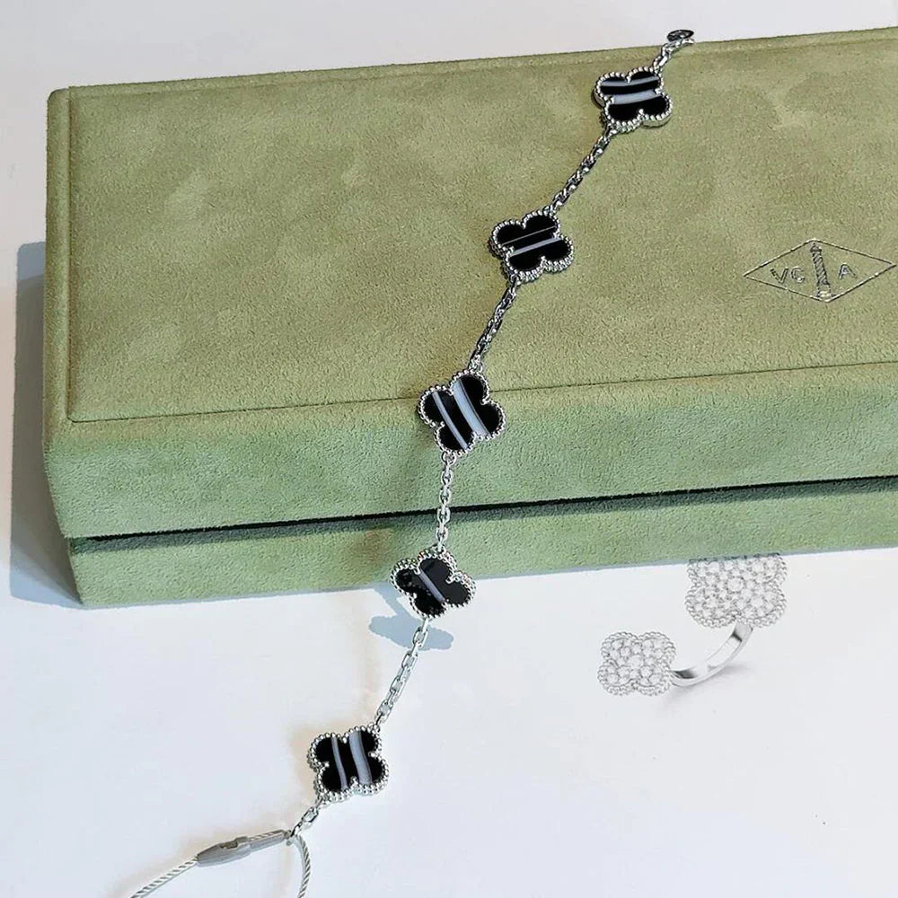 [Panda Jewelry] CLOVER 5 MOTIF PULSAR STONE BRACELET COLLECTION