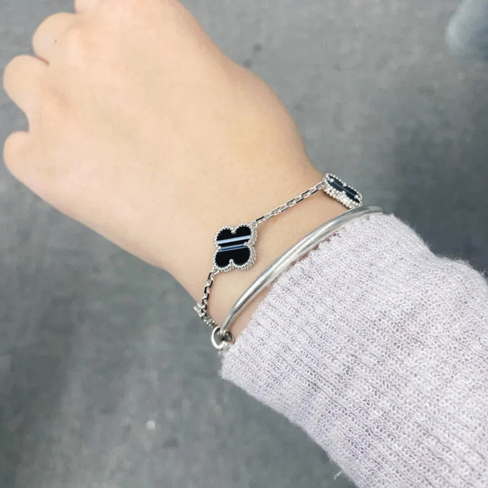 [Panda Jewelry] CLOVER 5 MOTIF PULSAR STONE BRACELET COLLECTION
