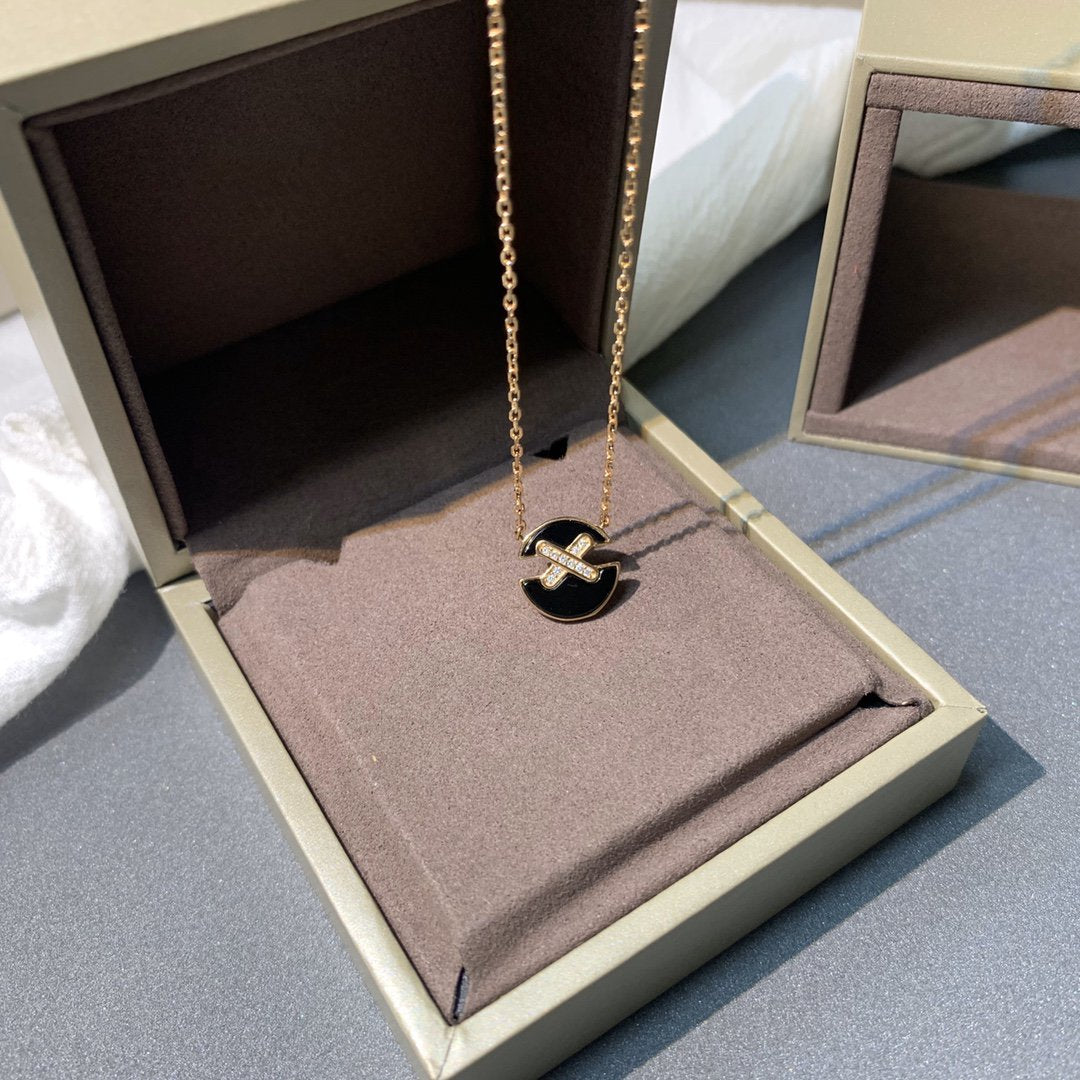 [Panda Jewelry]JEUX DE PINK GOLD DIAMOND NECKLACE