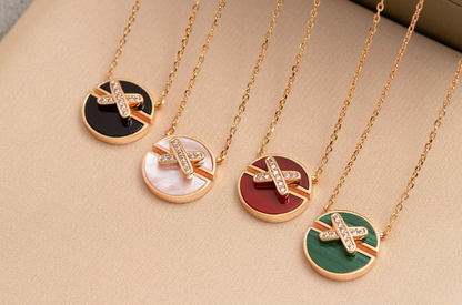 [Panda Jewelry]JEUX DE PINK GOLD DIAMOND NECKLACE