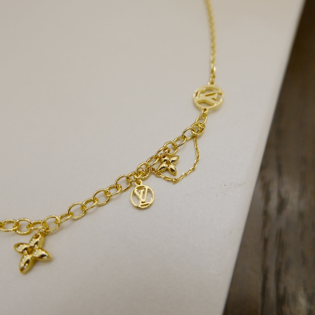 [Panda Jewelry]BLOOMING SUPPLE NECKLACE BRASS