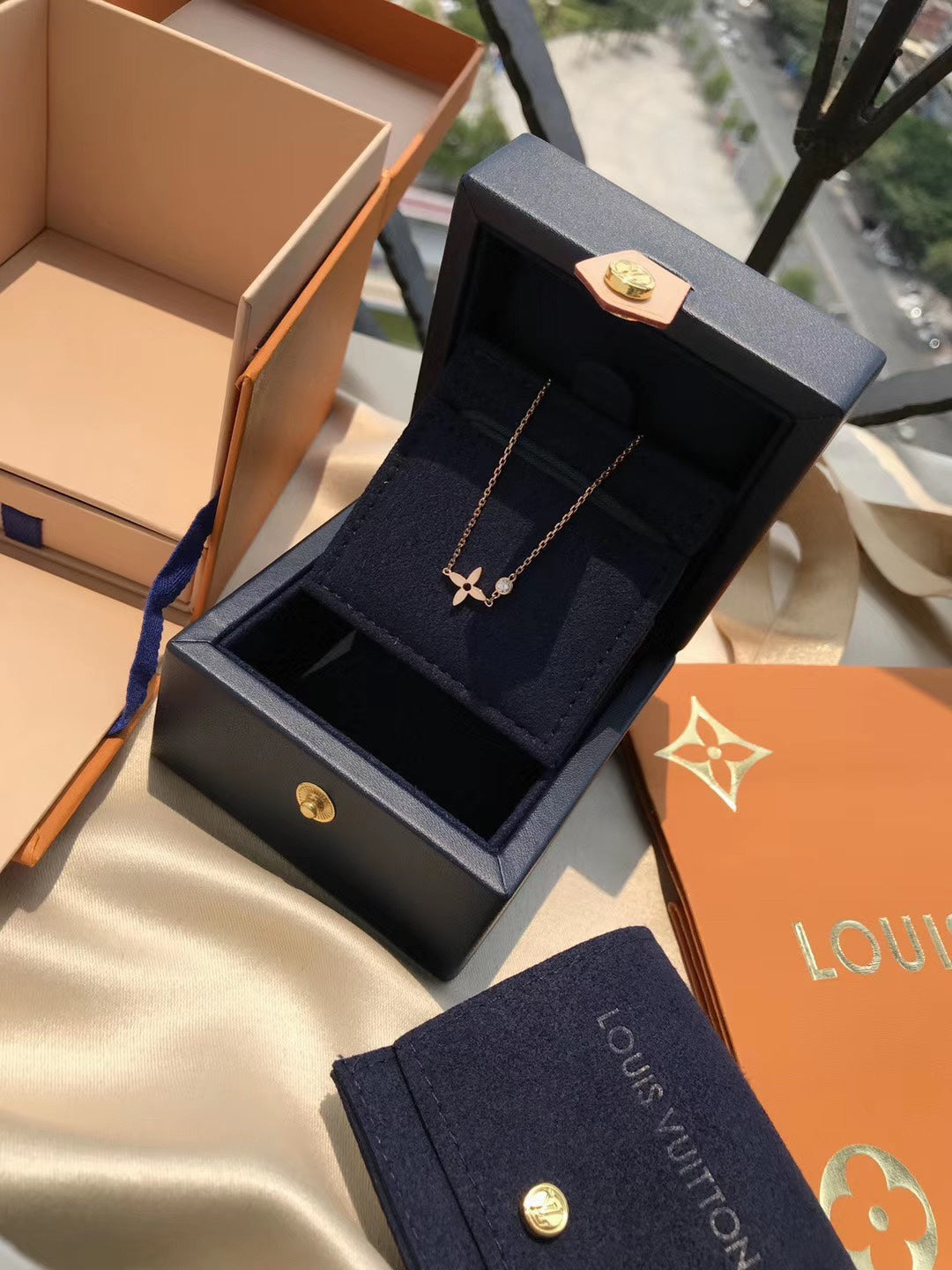 [Panda Jewelry]BLOSSOM PENDANT PINK GOLD AND DIAMOND