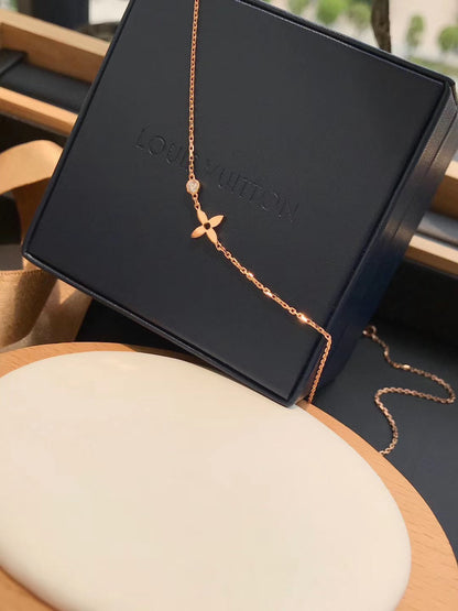 [Panda Jewelry]BLOSSOM PENDANT PINK GOLD AND DIAMOND
