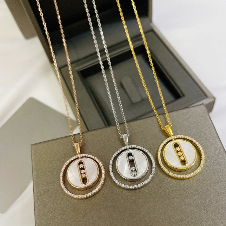 [Panda Jewelry]LUCKY MOVE MM NACRE BLANCHE DIAMOND NECKLACE