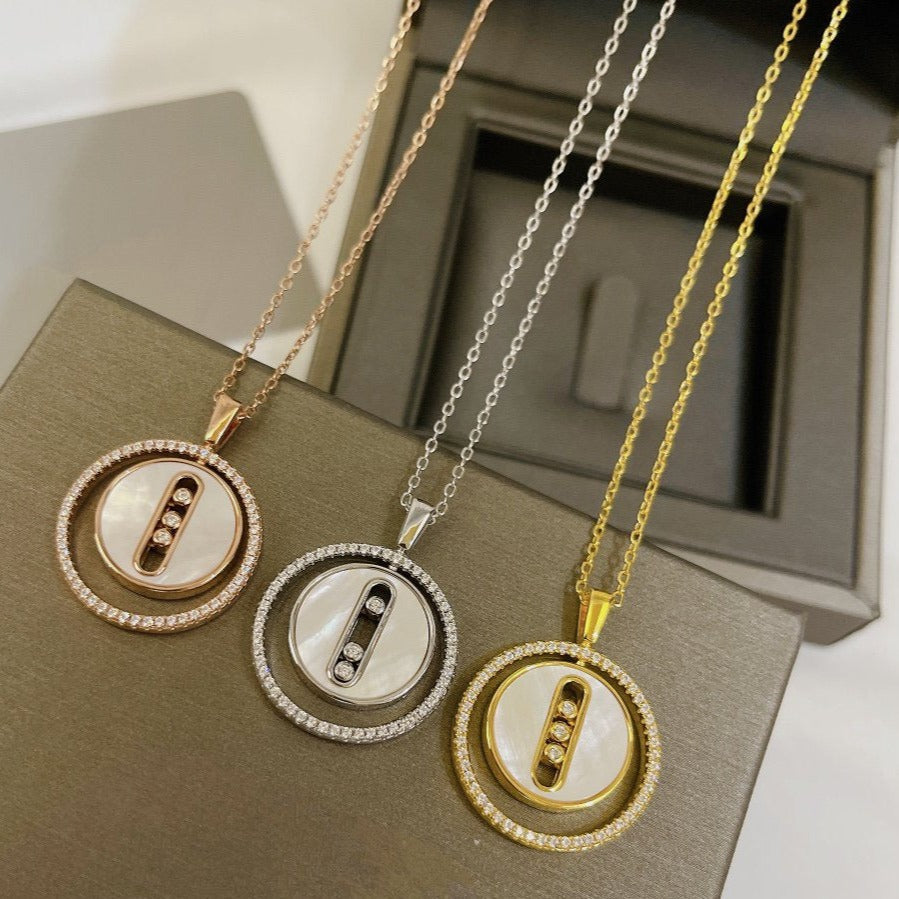 [Panda Jewelry]LUCKY MOVE MM NACRE BLANCHE DIAMOND NECKLACE