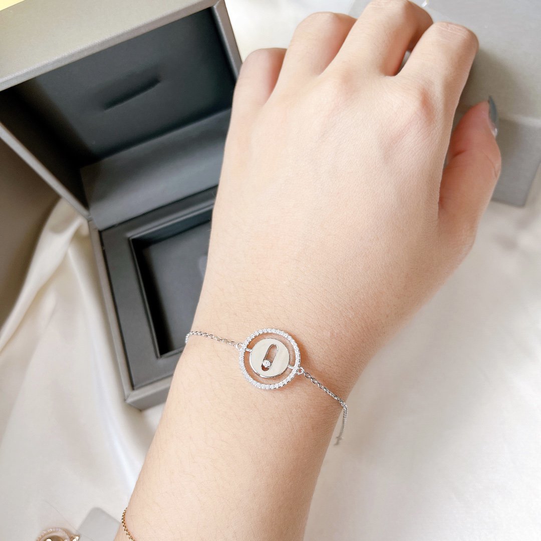 [Panda Jewelry]LUCKY MOVE PAVED DIAMOND BRACELET