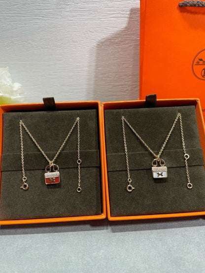 [Panda Jewelry]H CIRCE MOISSANITE PENDANT NECKLACE GOLD