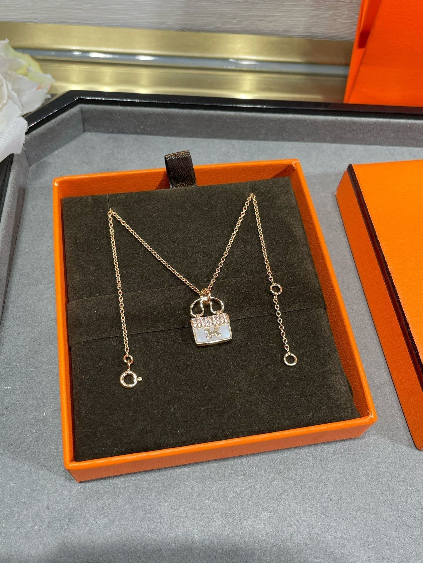 [Panda Jewelry]H CIRCE MOISSANITE PENDANT NECKLACE GOLD
