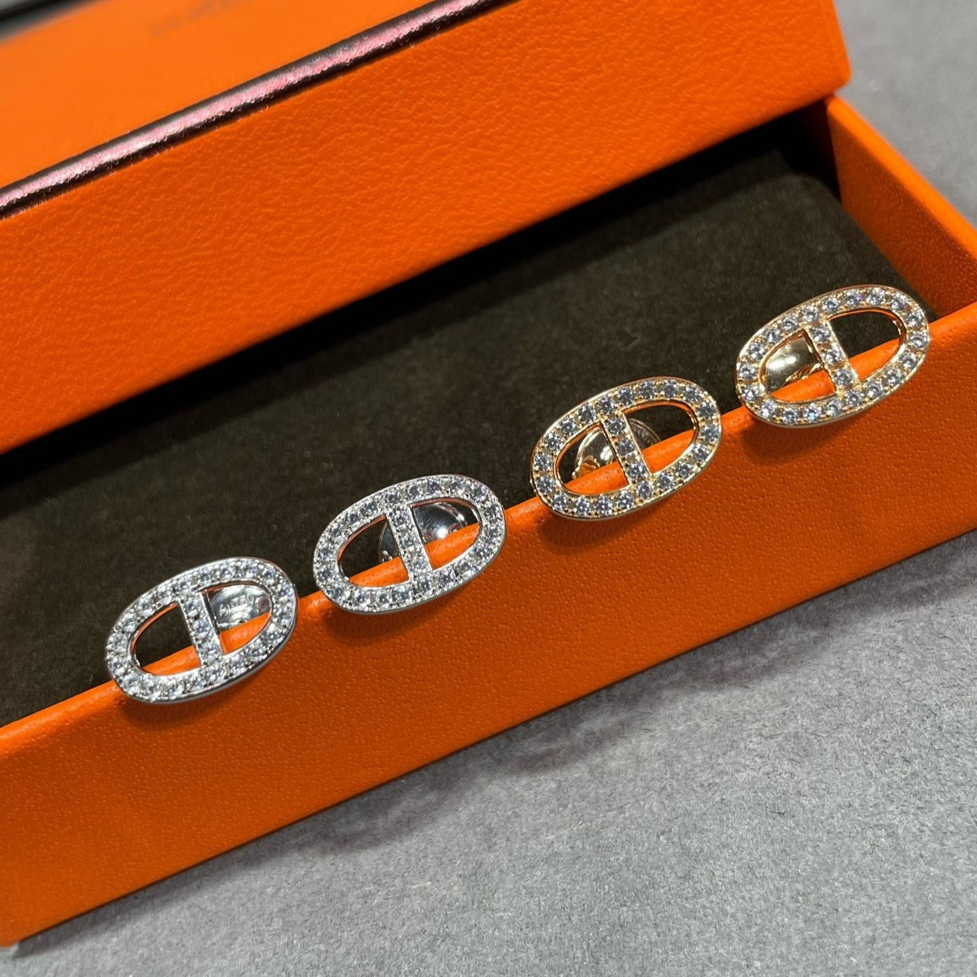 [Panda Jewelry]HM FULL DIAMOND PIG NOSE STUD EARRINGS