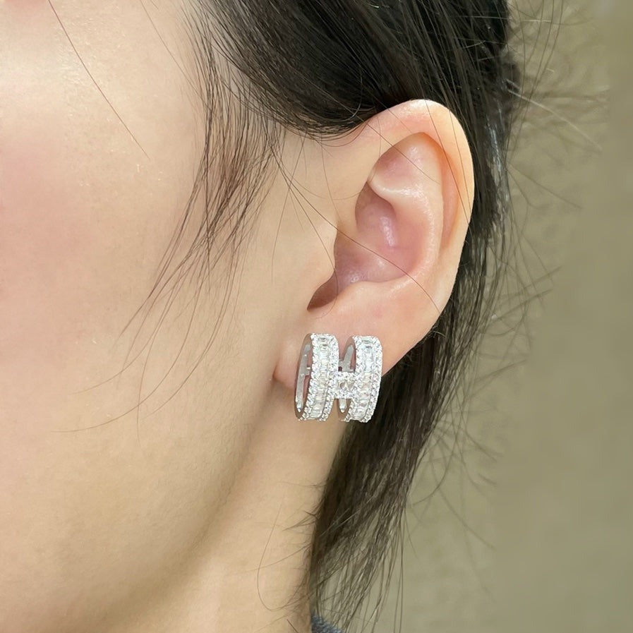 [Panda Jewelry]H STUD EARRINGS WITH SILVER DIAMONDS