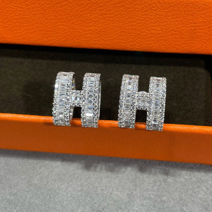 [Panda Jewelry]H STUD EARRINGS WITH SILVER DIAMONDS