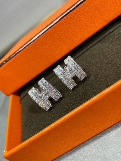[Panda Jewelry]H STUD EARRINGS WITH SILVER DIAMONDS