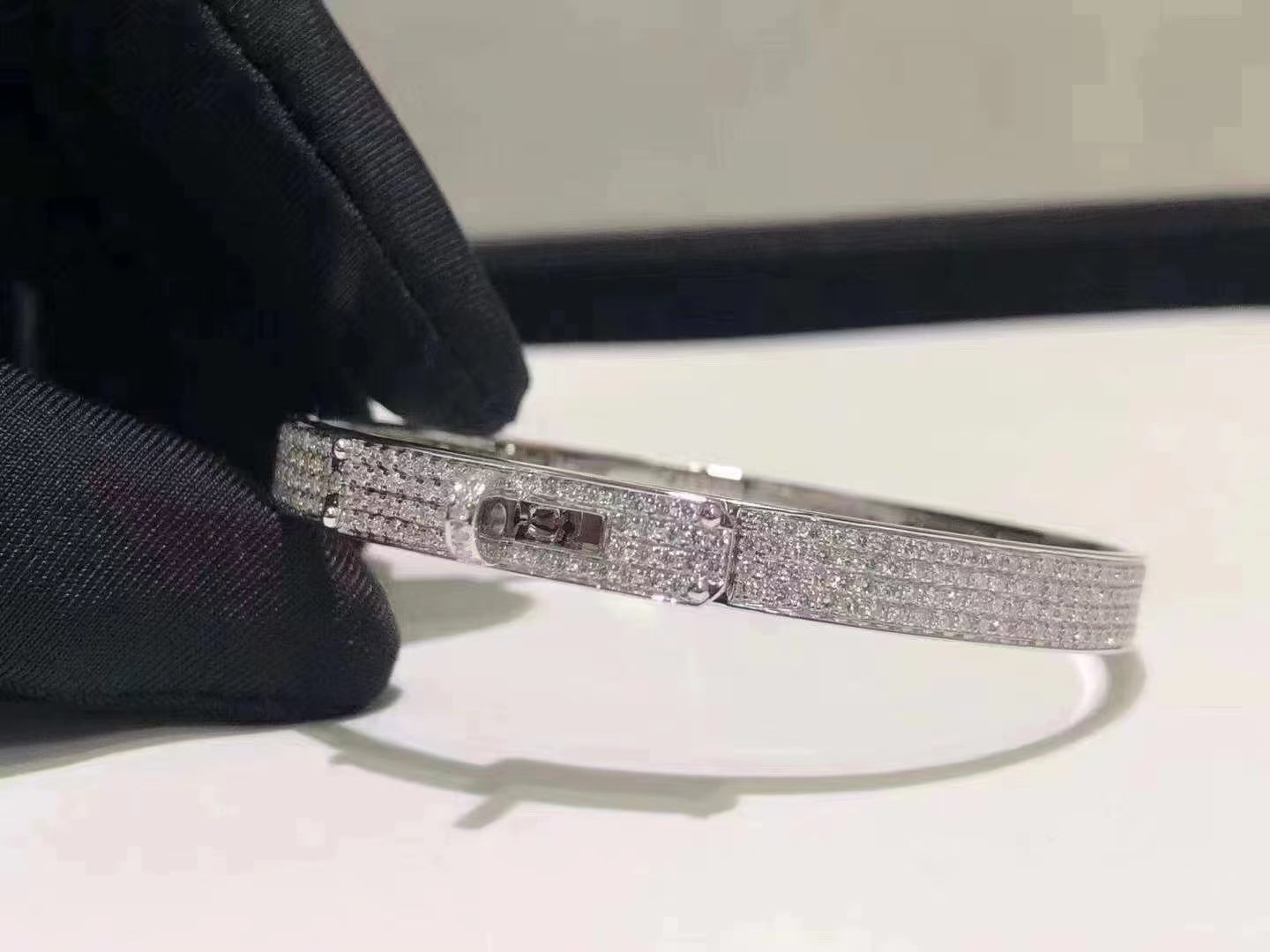[Panda Jewelry]HM KELLY BRACELET IN SILVER AND FULL PAVE DIAMOND