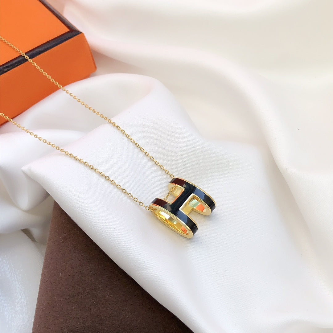 [Panda Jewelry]HM CLIC BLACK ENAMEL GOLD NECKLACE