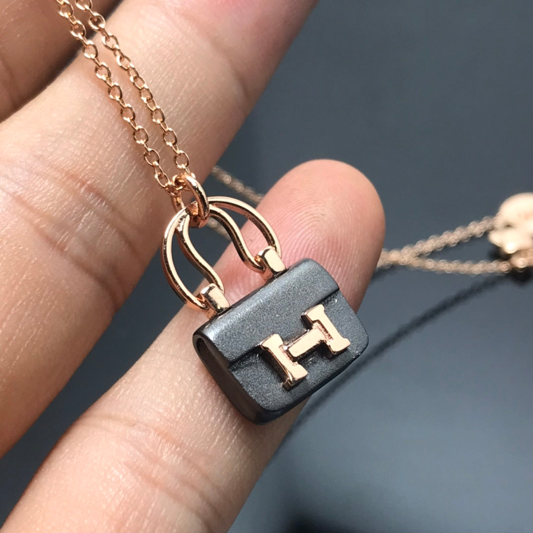 [Panda Jewelry]WOMEN'S HM AMULETTES CONSTANCE PENDANT NECKLACE