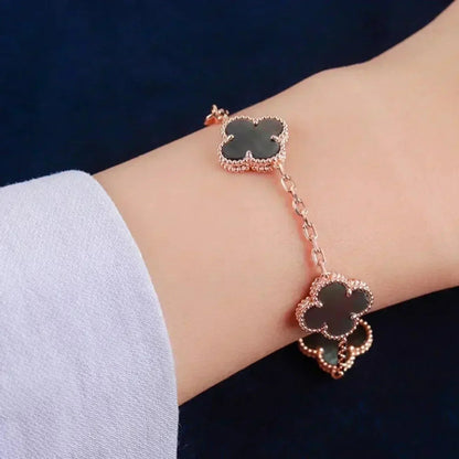 [Panda Jewelry] CLOVER 5 MOTIF GRAY MOP BRACELET COLLECTION