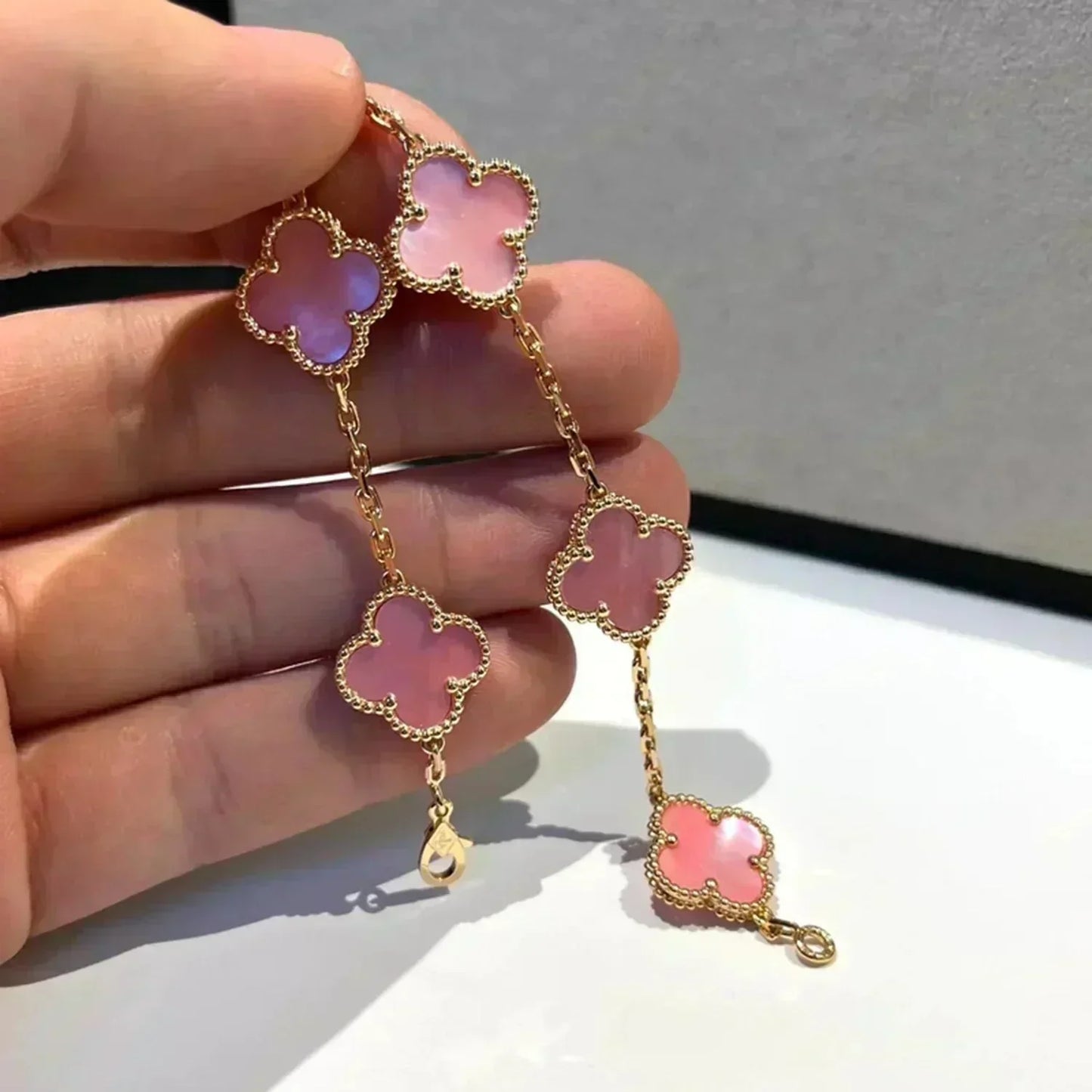 [Panda Jewelry] CLOVER 5 MOTIFS  PINK MOP BRACELET COLLECTION