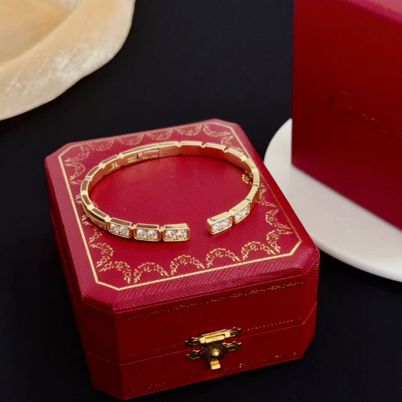 [Panda Jewelry jewelrys]LOVE DIAMOND OPEN  BRACELET