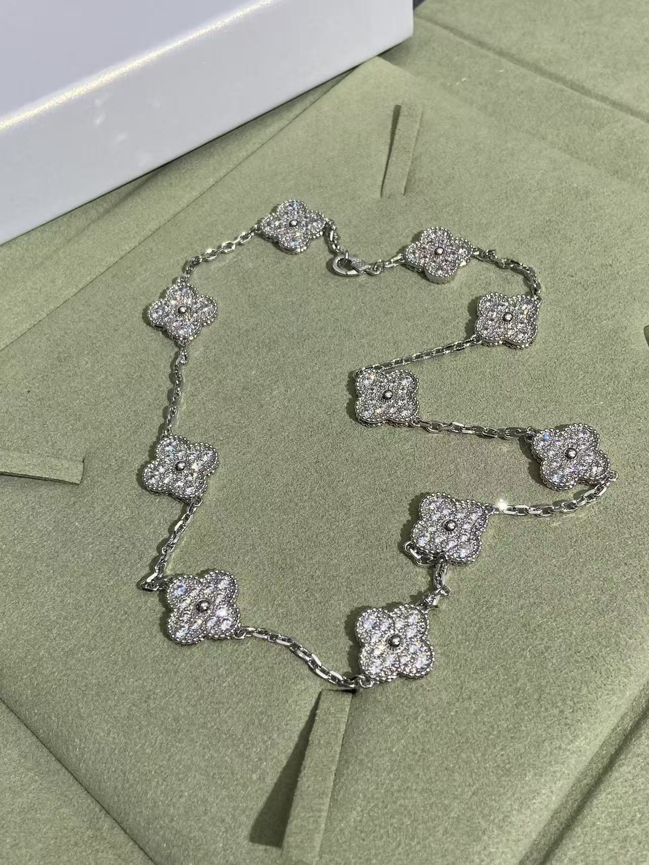 [Panda Jewelry]CLOVER 10 MOTIFS  FULL DIAMOND NECKLACE
