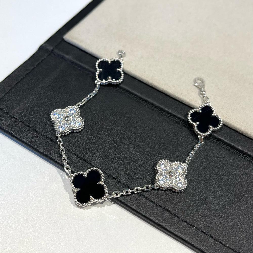 [Panda Jewelry] CLOVER 5 MOTIF ONYXS BRACELET COLLECTION
