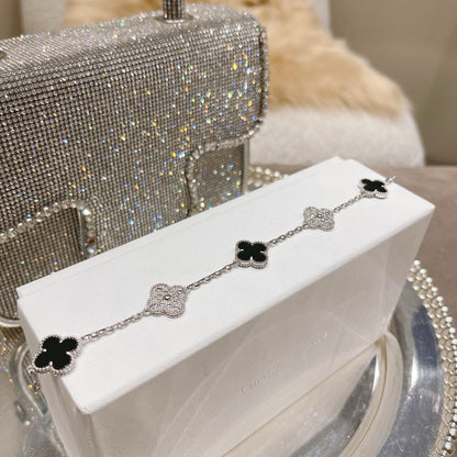 [Panda Jewelry] CLOVER 5 MOTIF ONYXS BRACELET COLLECTION