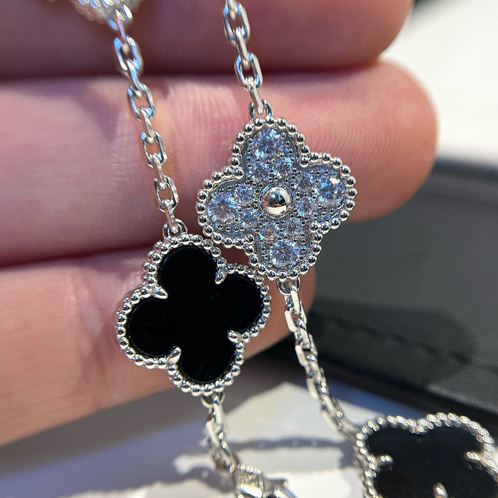 [Panda Jewelry] CLOVER 5 MOTIF ONYXS BRACELET COLLECTION