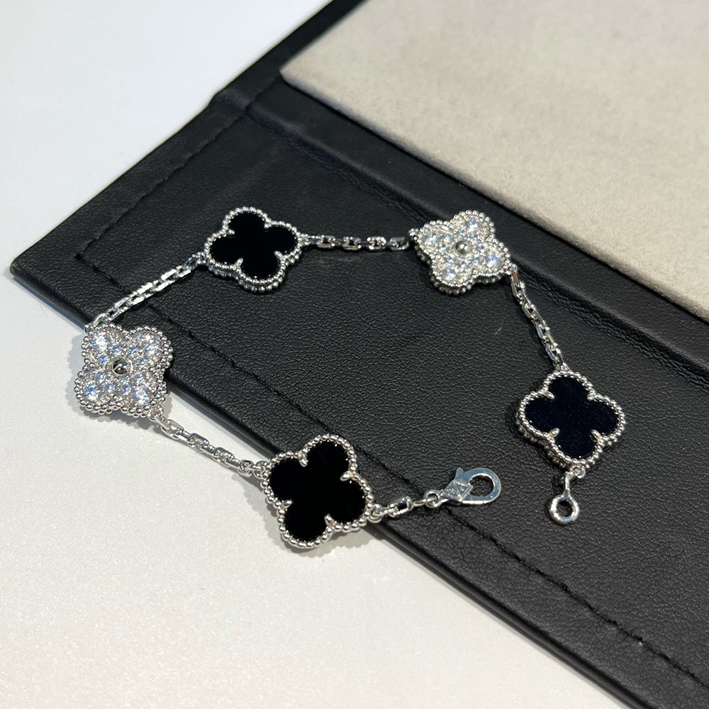 [Panda Jewelry] CLOVER 5 MOTIF ONYXS BRACELET COLLECTION