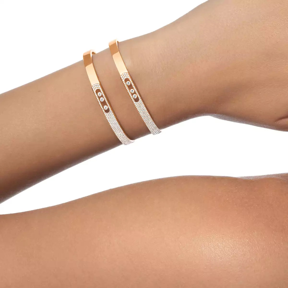 [Panda Jewelry]Move Noa Rose Gold Pav茅 Diamond Bangle Bracelet