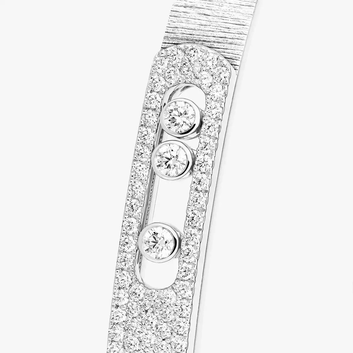 [Panda Jewelry]Move Noa Cisel茅 half pav茅 bangle