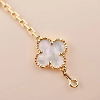 [Panda Jewelry]CLOVER WHITE PEARL MOP 5 MOTIF BRACELET COLLECTION