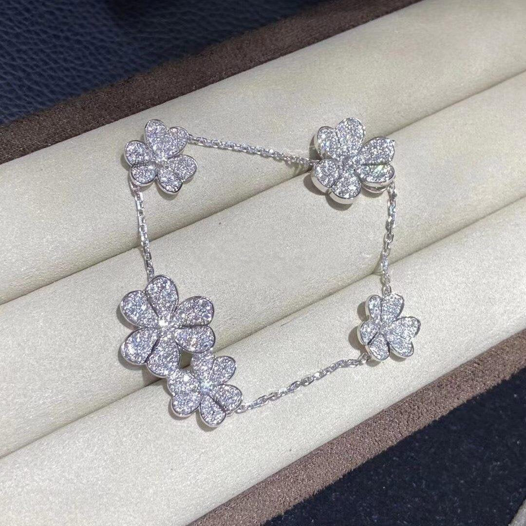 [Panda Jewelry]FRIVOLE SILVER 5 FLOWERS BRACELET