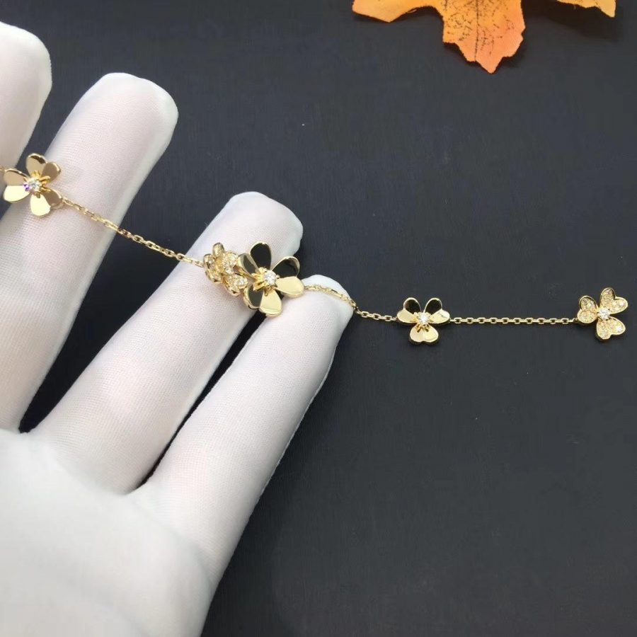 [Panda Jewelry]FRIVOLE GOLD 5 FLOWERS BRACELET