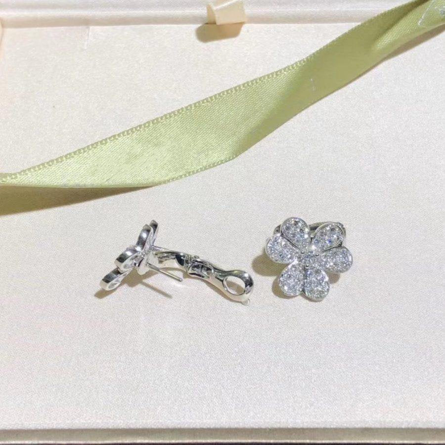 [Panda Jewelry]FRIVOLE SILVER FLOWER DIAMOND EARRINGS