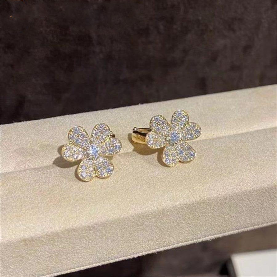 [Panda Jewelry]FRIVOLE GOLD FLOWER DIAMOND EARRINGS