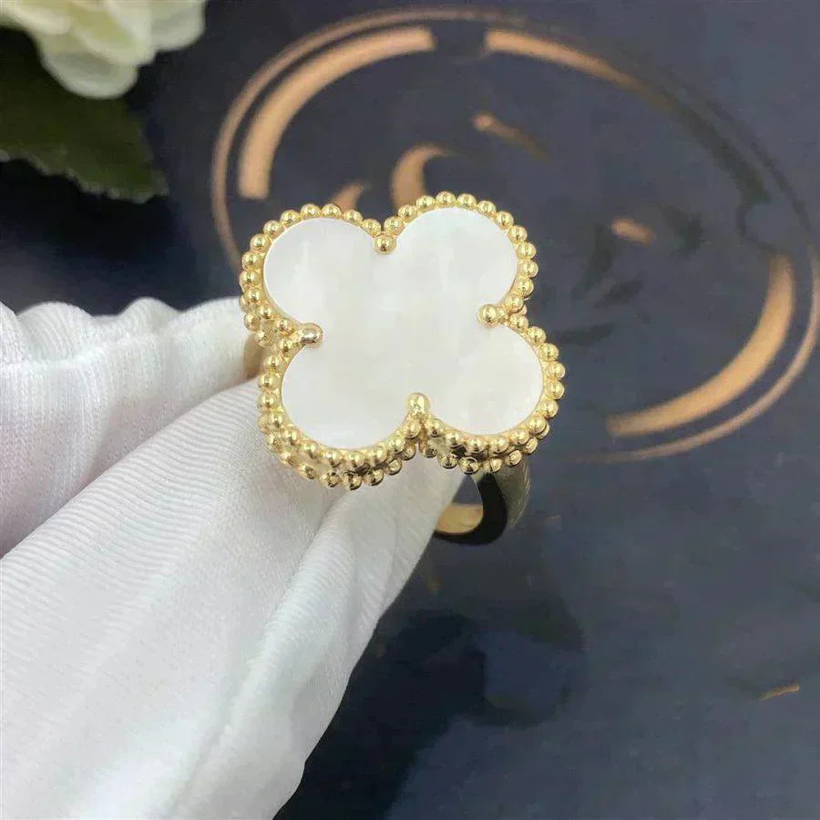 [Panda Jewelry]CLOVER WHITE MOP RING