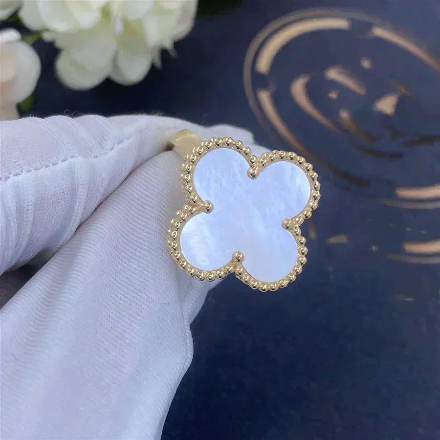 [Panda Jewelry]CLOVER WHITE MOP RING