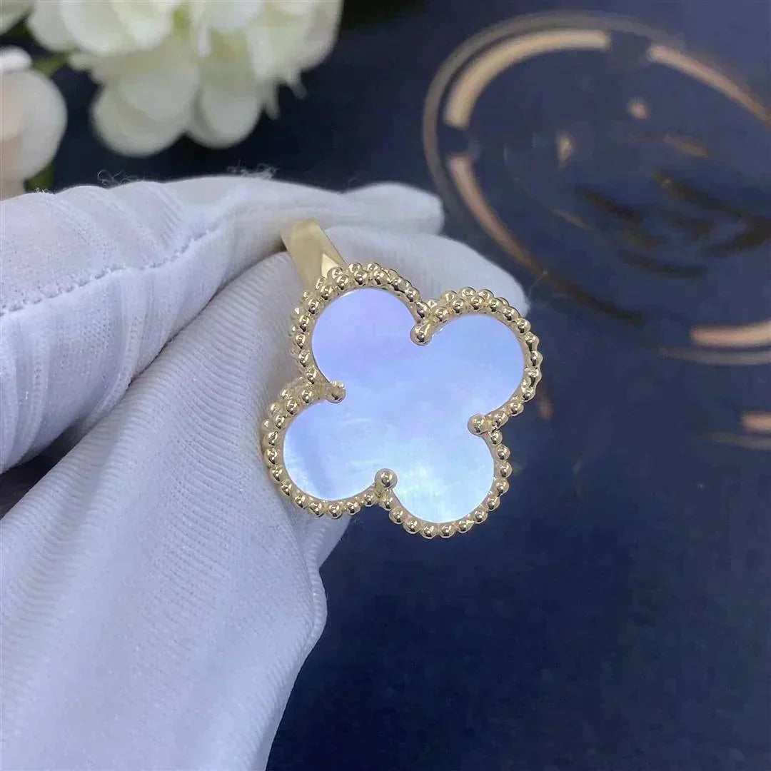 [Panda Jewelry]CLOVER WHITE MOP RING