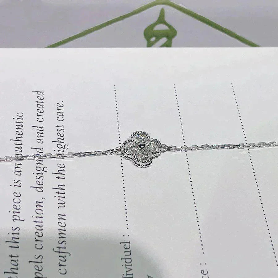 [Panda Jewelry]CLOVER  SINGLE FLOWER BRACELET SILVER