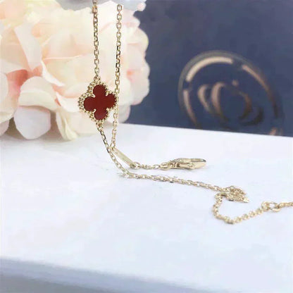 [Panda Jewelry]CLOVER  CARNELIAN SINGLE FLOWER BRACELET