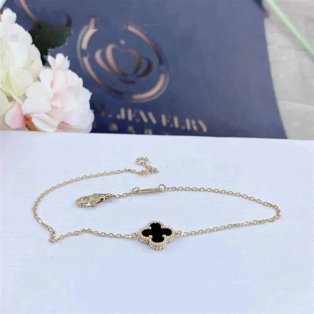 [Panda Jewelry]CLOVER ONYX SINGLE FLOWER BRACELET