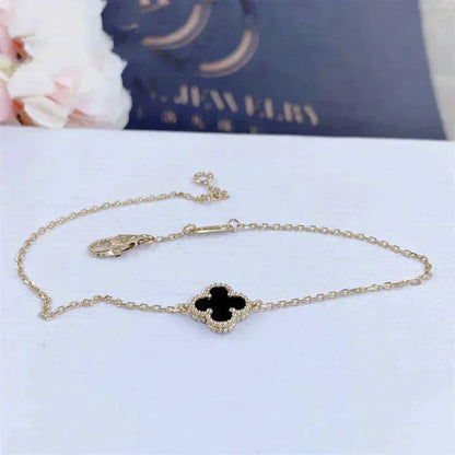 [Panda Jewelry]CLOVER ONYX SINGLE FLOWER BRACELET