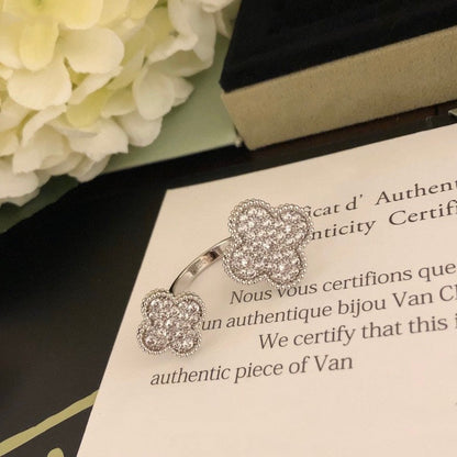[Panda Jewelry]CLOVER BETWEEN THE FINGER RING