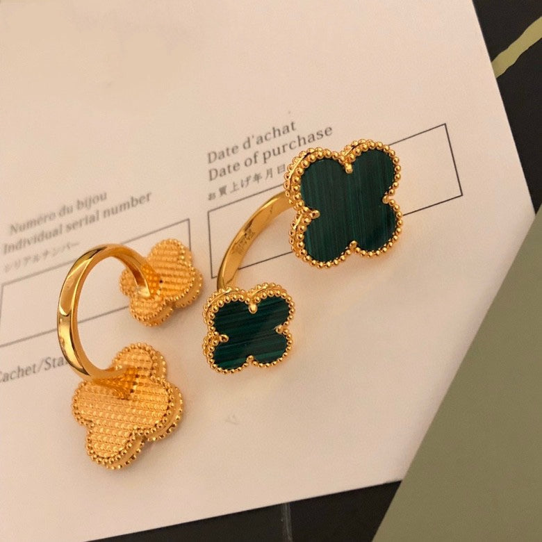 [Panda Jewelry]CLOVER BETWEEN THE FINGER RING