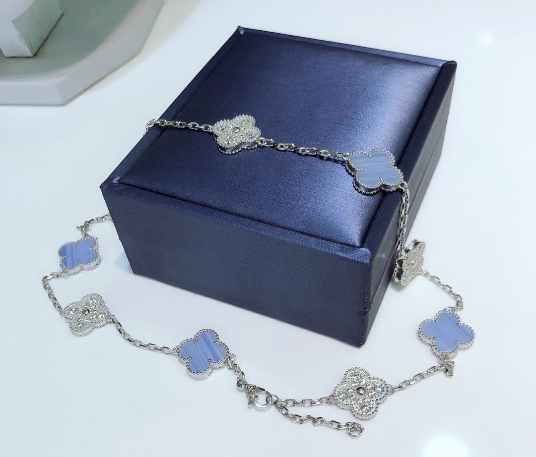 [Panda Jewelry]CLOVER 10 MOTIFS CHALCEDONY DIAMONDS SILVER NECKLACE