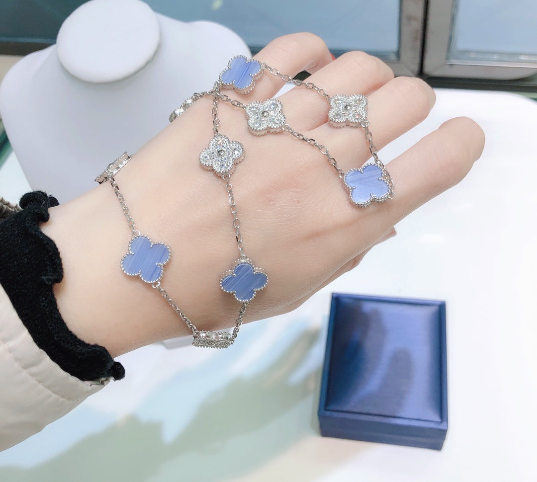 [Panda Jewelry]CLOVER 10 MOTIFS CHALCEDONY DIAMONDS SILVER NECKLACE