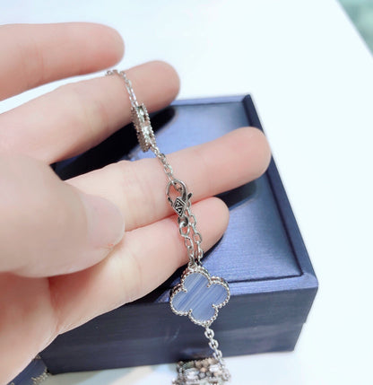 [Panda Jewelry]CLOVER 10 MOTIFS CHALCEDONY DIAMONDS SILVER NECKLACE